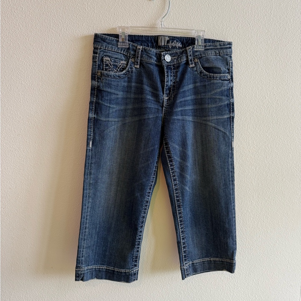Kut from the Kloth Dark Wash women’s clam digger jeans 👖